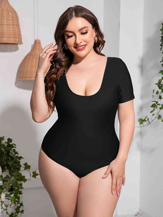 Plus Size Scoop Neck Short Sleeve One Piece Swimsuit